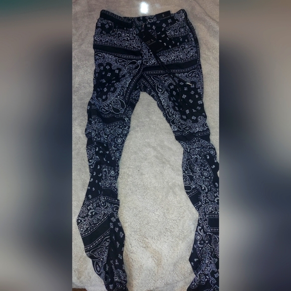 Bandana joggers set nwt - Picture 3 of 3